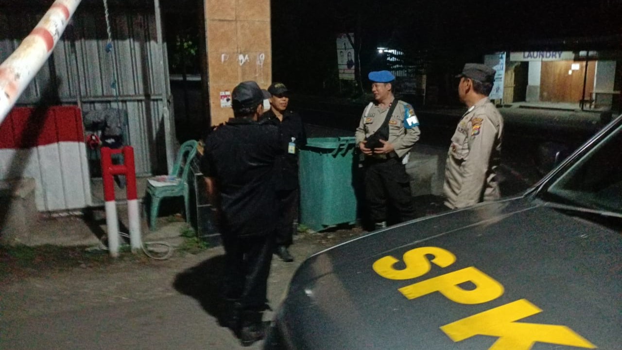 Patroli Rutin Polsek Batulayar Jaga Keamanan di Senggigi dan Kerandangan