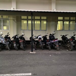 Bubarkan Arena Judi Ayam, Sat Reskrim Polres Sumbawa Barat Amankan Sejumlah Kendaraan Bermotor