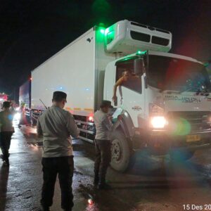 Jelang Libur Akhir Tahun, Polisi Intensifkan Pengamanan Pelabuhan Lembar