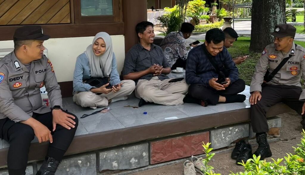 Pilkada Aman dan Damai, Pesan Kasat Binmas Lombok Barat ke Saksi Pleno