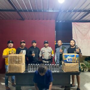 Bersih-Bersih Miras Jelang Pergantian Tahun, Tim Opsnal Polsek Rasbar Sita 5 Dus Arak Bali