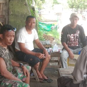 Sat Binmas Polres Bima Kota Laksanakan Giat Jumat Curhat di Kelurahan Dara
