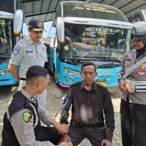 Satlantas Polres Bima Kota Gelar Cek Kesehatan Gratis bagi Sopir AKAP