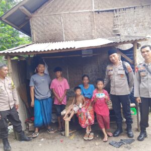 Sambut Bulan Suci Ramadhan, Polsek Bayan Berikan Bansos Untuk Kaum Dhuafa