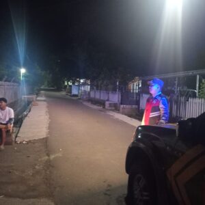 Polsek Kayangan Cegah Potensi Gangguan Lewat Patroli Subuh