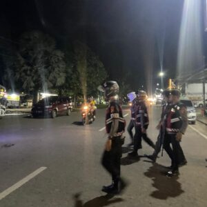 Ciptakan Situasi Tetap Kondusif, Personil Sat Samapta Polres Bima Kota Tingkatkan Penggelaran Blue Light di Malam Hari
