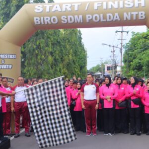 Ketua Bhayangkari Cabang Lombok Utara Hadiri Santai Sambut HUT Ke-45 YKB