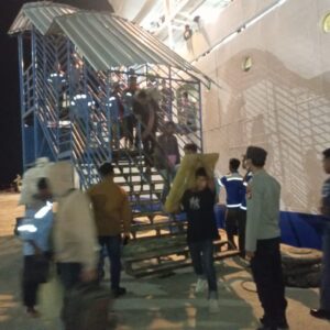 Polsek Kawasan Pelabuhan Laut Bima Laksanakan Pengamanan Embarkasi dan Debarkasi Kapal KM. LEUSER di Pelabuhan Bima