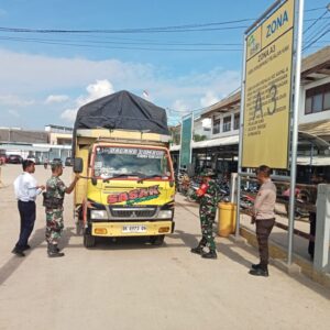 Polsubsektor KP3 Laut Sape Laksanakan Pengamanan Keberangkatan KMP Cucut Tujuan Labuan Bajo