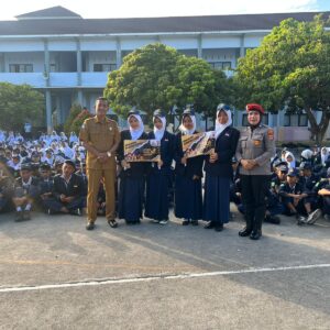 Polres Loteng Kampanyekan “Rise and Speak” Lawan Kekerasan di Kalangan Pelajar. 