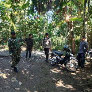 Polsek dan Koramil Bayan Kawal Penutupan Sementara Jalur Pendakian Gunung Rinjani