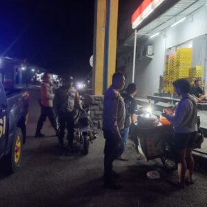 Polsek Rasanae Barat Gelar Patroli Blue Light, Jaga Kamtibmas di Wilayah Hukum