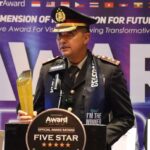 Kapolres Bima Kota Raih Penghargaan Bergengsi Indonesia Award Magazine Inspiring Profesional and Leadership Award 2025