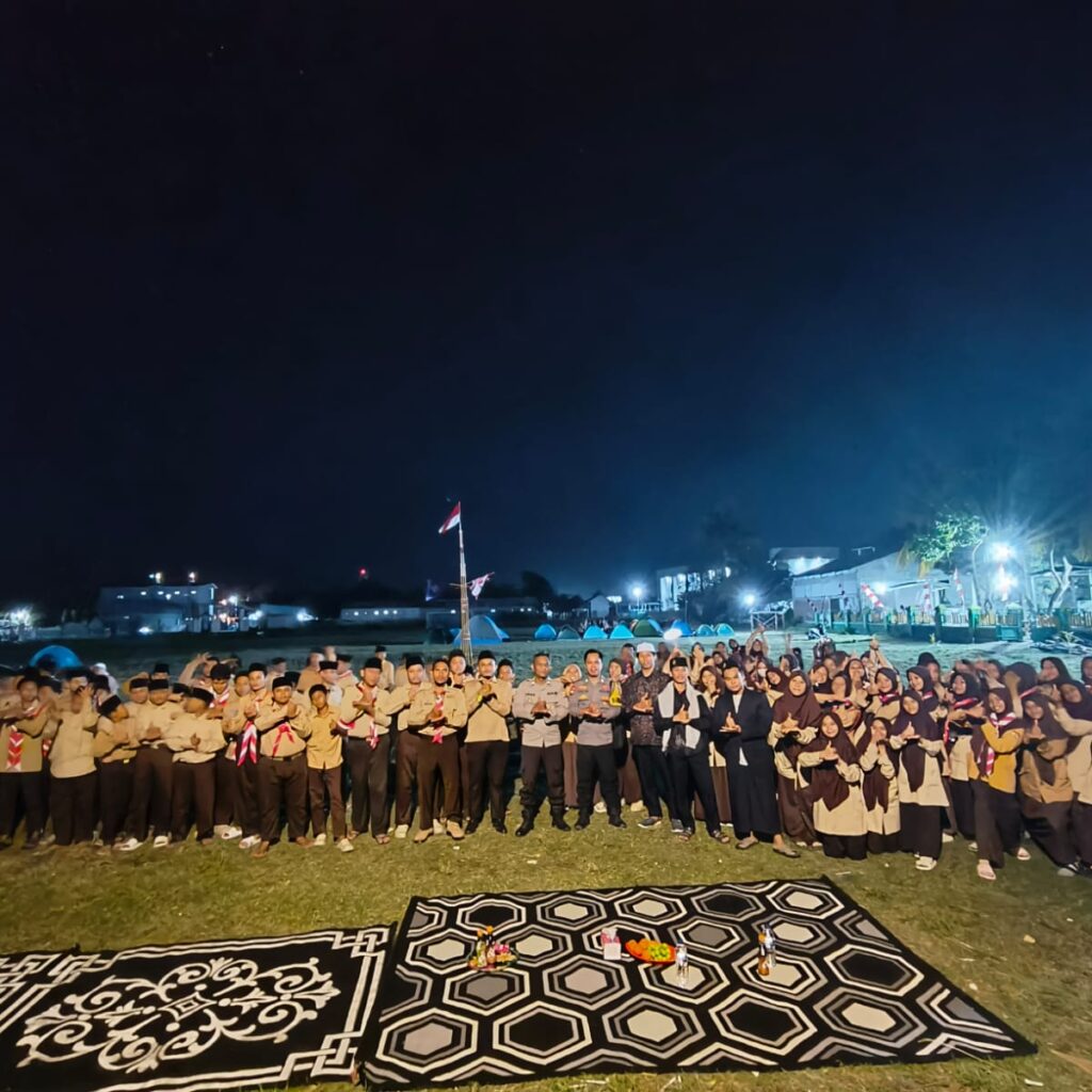 BHABINKAMTIBMAS ZULKIPLI HADI HADIRI KEGIATAN PERKEMAHAN SABTU MINGGU DI WILAYAH MALUK